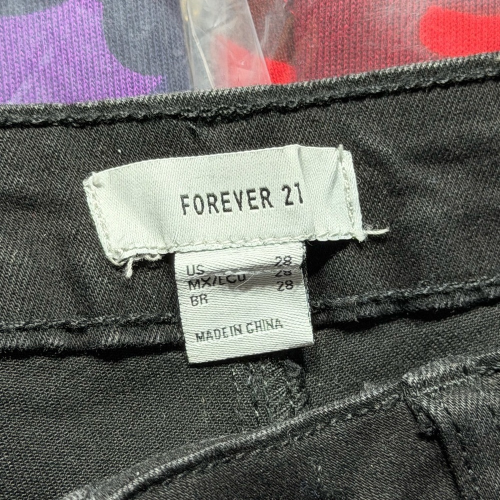 Forever 21 High-waisted Black Skinny Jeans - Picture 4 of 4